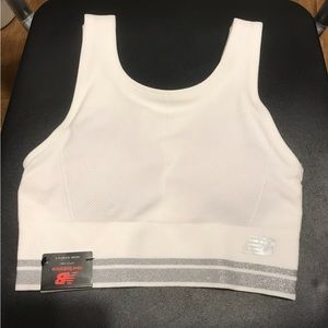 New Balance Womens Medium Impact Sports Bra, Size Small, White/Silver, BNWT